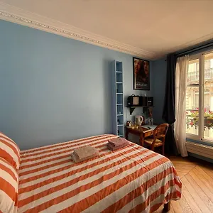 Homestay Bergere Opera Trevise - 2 Connecting With Private Bathroom And 1 Study - 35 M2, Paris